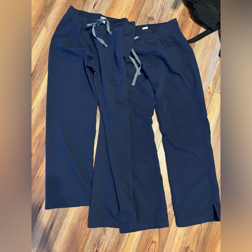 Scrubs pants figs